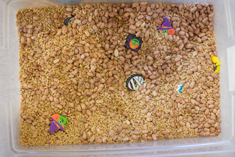 halloween sensory bin